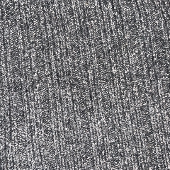 J. Crew Charcoal V-Neck Sweater 75% Wool & Silk Blend, Thick and Warm. - Picture 10 of 10